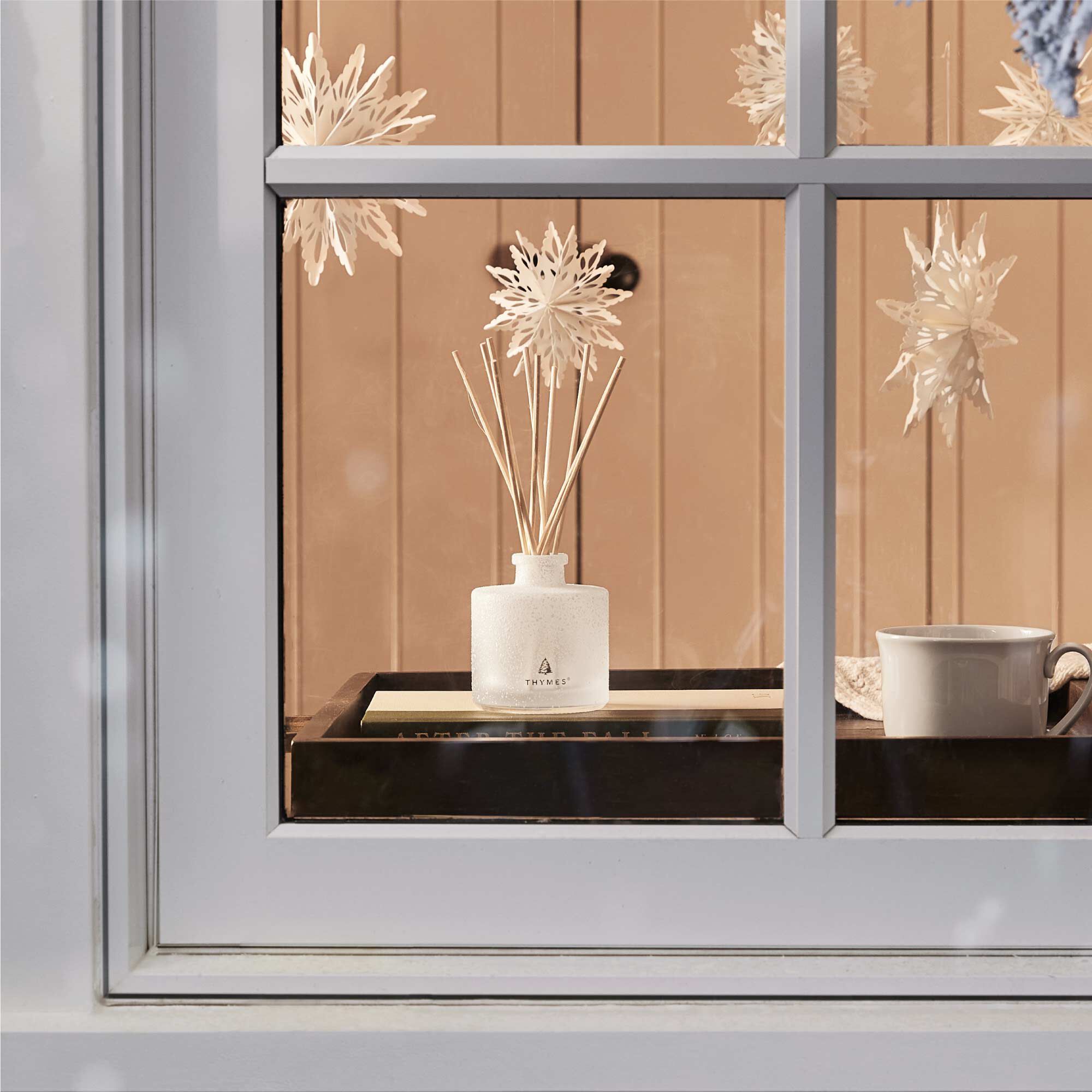 4-frasier-fir-flocked-diffuser-TH39710508007.jpg