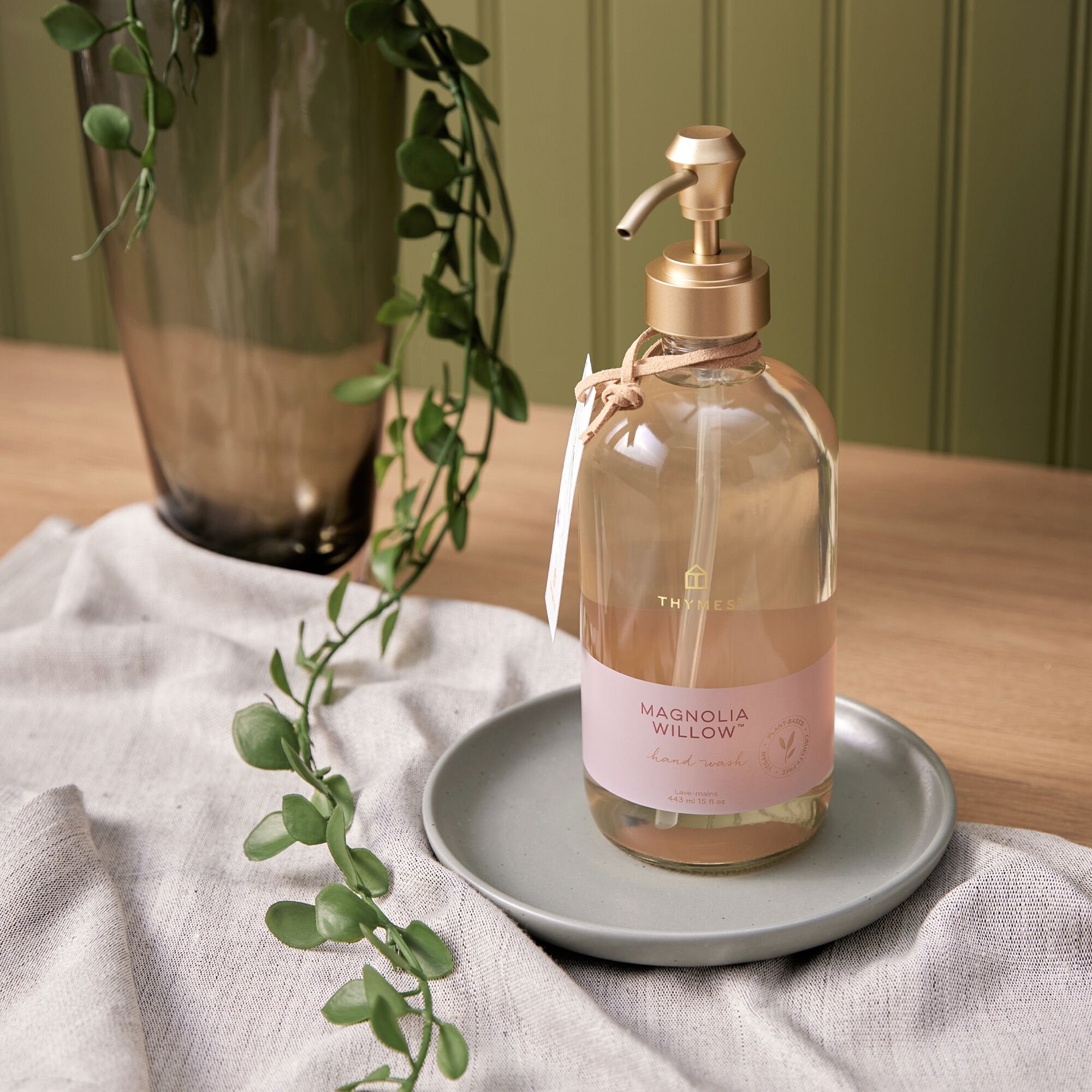Thymes-MGw-Large_20Hand_20Wash-Web_20Alt_20Image-2.jpg