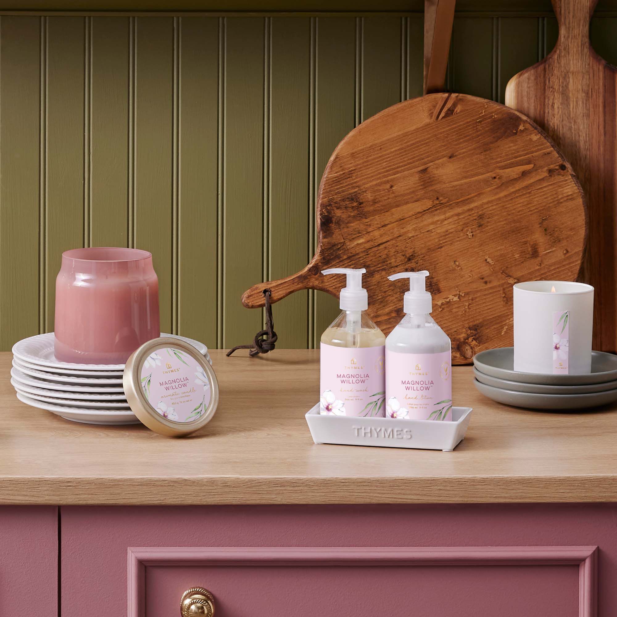 Thymes-MGw-Statement_20Candle-Web_20Alt_20Image-2_e5a5e4f1-89b6-410f-9ae2-cd63bb6d740d.jpg