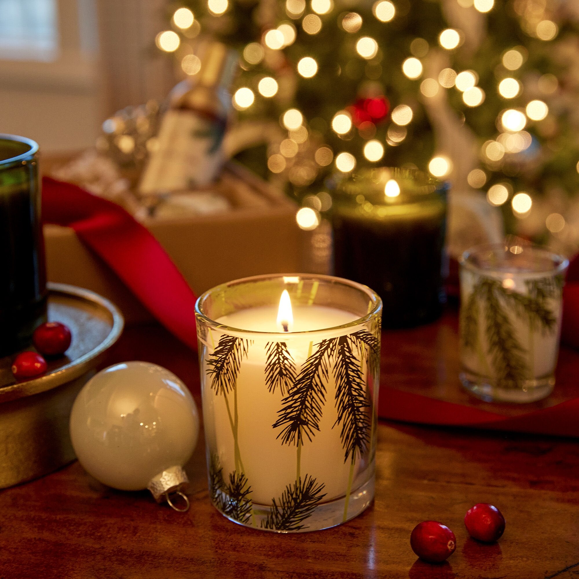 frasier-fir-poured-candle-pine-needle-5.jpg