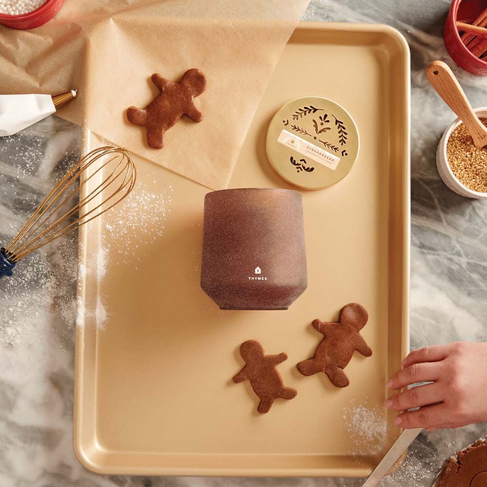 gingerbread-large-candle-on-tray-with-dough-holiday-2021-2000x2000-1.jpg