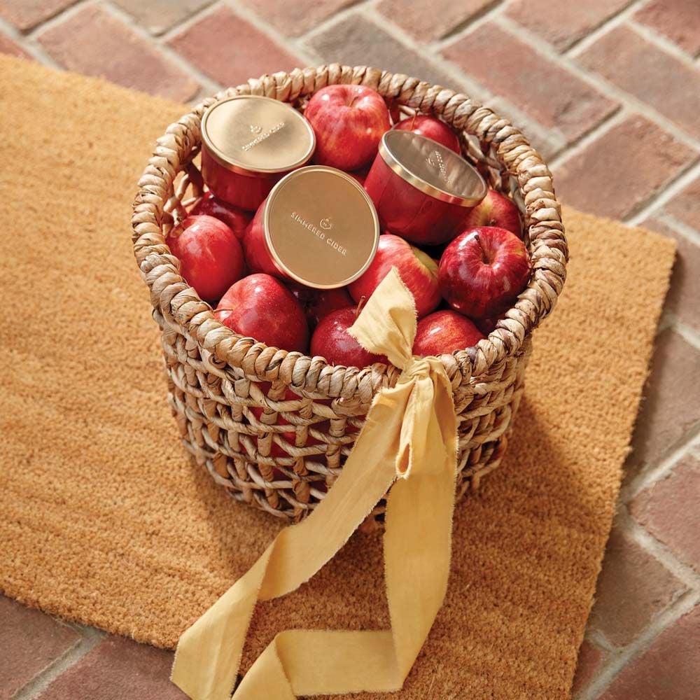 simmered-cider-universal-tins-in-apple-basket-holiday-2021-2000x2000-1.jpg