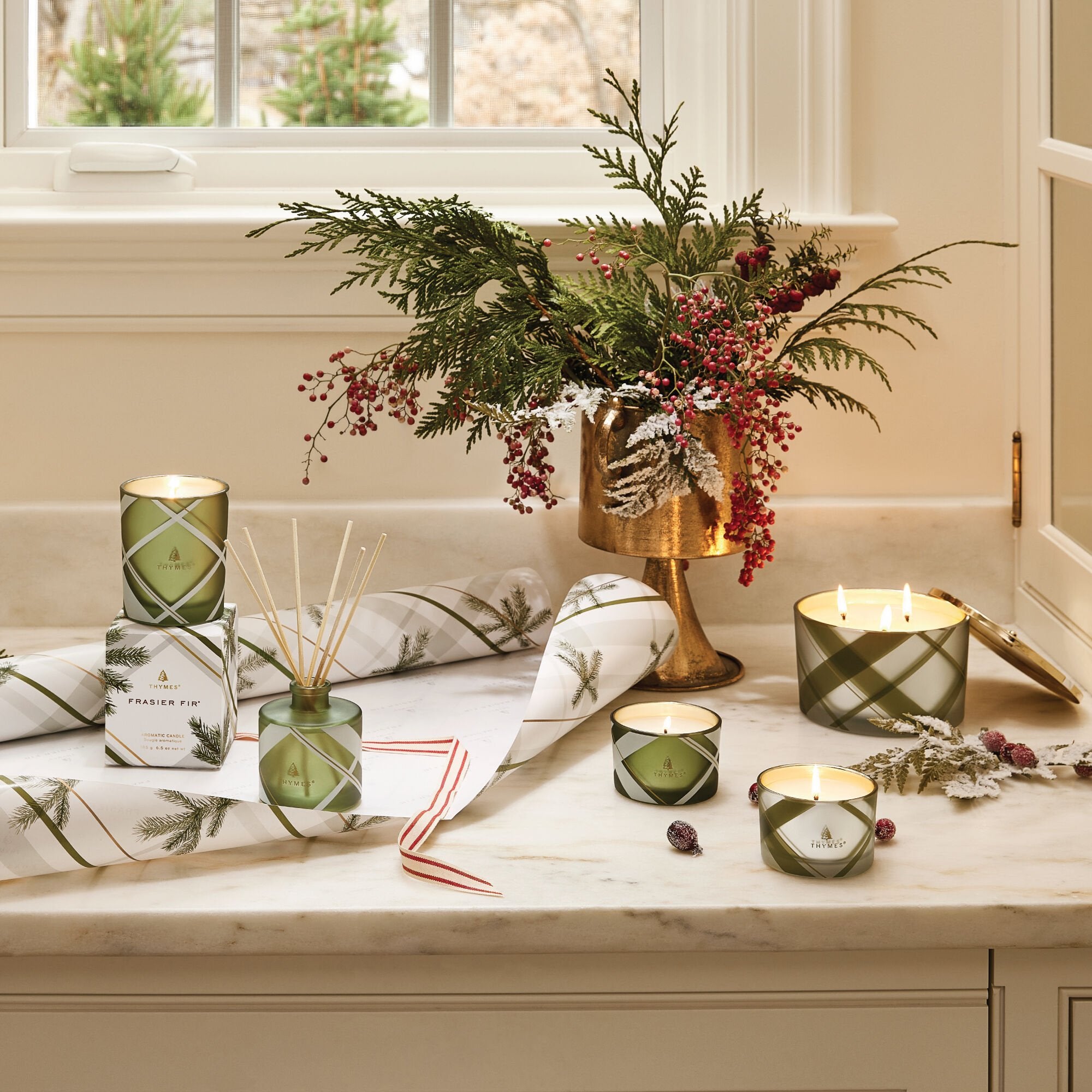 thymes-holiday-2024-frosted-plaid-6.5-web-alt-3.jpg